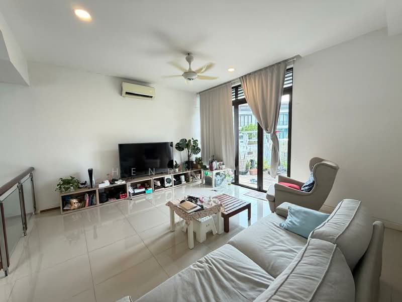 3-storey Terraced House for Sale in Cyberjaya (Selangor) - Henry Liew - Living Room - PropertyGuru.com.my