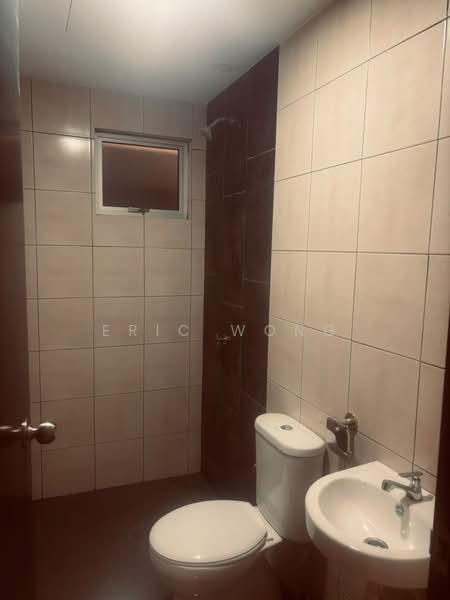 Kondominium untuk Disewa di Suasana Aman - Eric Wong - Bathroom - PropertyGuru.com.my