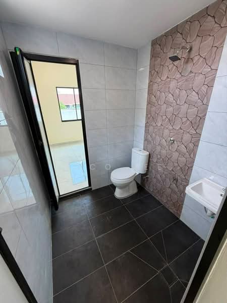 Bungalow House for Sale in Johor Bahru (Johor) - Coco Lee - Bathroom - PropertyGuru.com.my