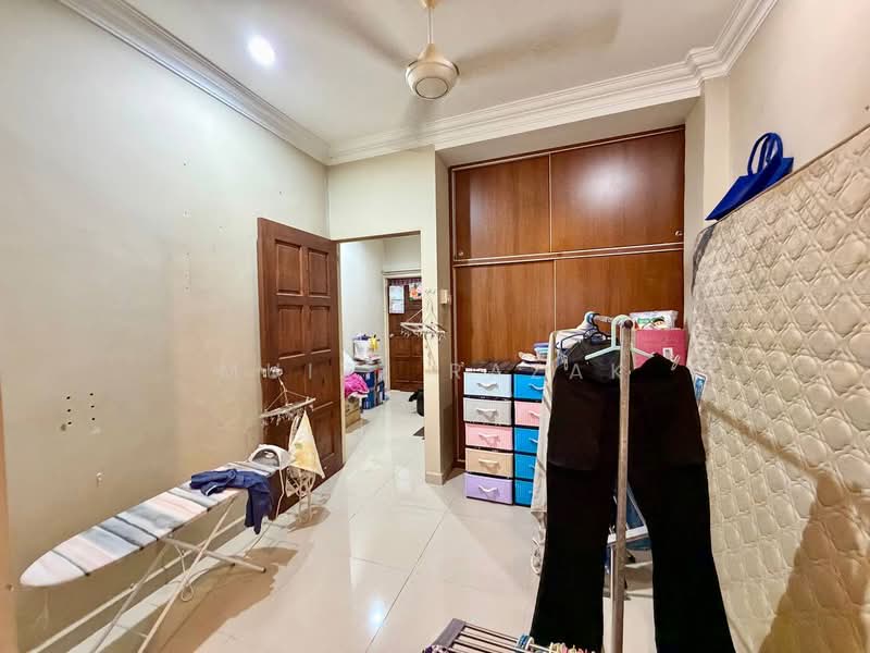 1.5-storey Terraced House for Sale in Taman Keramat Permai (Ulu Kelang) - Muizz Razak - PropertyGuru.com.my