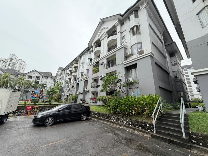 Pangsapuri untuk Dijual di Subang Ville Ehsan - Tris Jong - Exterior - PropertyGuru.com.my