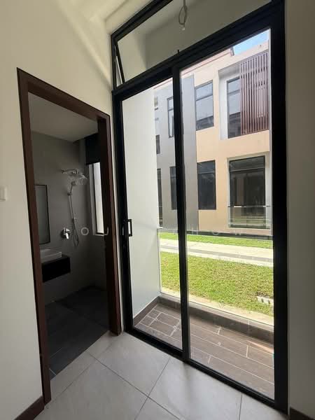 2-storey Terraced House for Sale in Puteri Harbour (Iskandar Puteri (Nusajaya)) - Louis Khow - Bathroom - PropertyGuru.com.my
