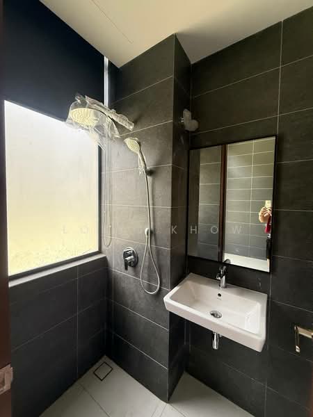 2-storey Terraced House for Sale in Puteri Harbour (Iskandar Puteri (Nusajaya)) - Louis Khow - Bathroom - PropertyGuru.com.my
