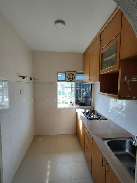Rumah Flat untuk Disewa di Desa Ixora - Rainny Wong - Kitchen - PropertyGuru.com.my