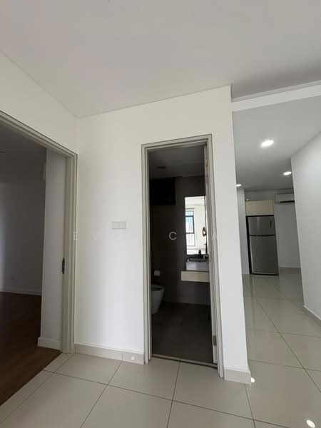 Kondominium untuk Dijual di Vivo Residential Suites - Evan Chan - Bathroom - PropertyGuru.com.my