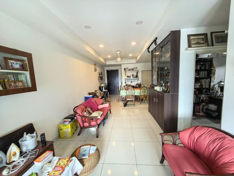 Pangsapuri untuk Dijual di Central Residence @ Sungai Besi - Daren Tan - Living Room - PropertyGuru.com.my