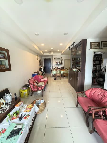 Pangsapuri untuk Dijual di Central Residence @ Sungai Besi - Daren Tan - Living Room - PropertyGuru.com.my