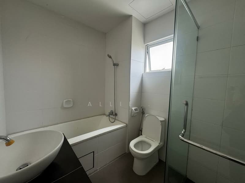 Condominium for Rent at Subang Parkhomes - Allie . - Bathroom - PropertyGuru.com.my