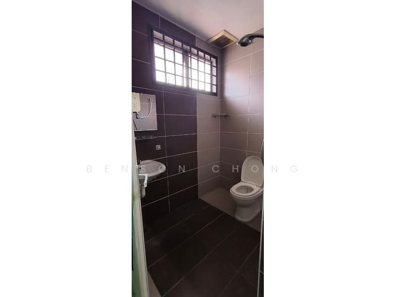 Rumah Teres 2-Tingkat untuk Dijual di Taman Desa Skudai (Skudai) - Benson Chong - Bathroom - PropertyGuru.com.my