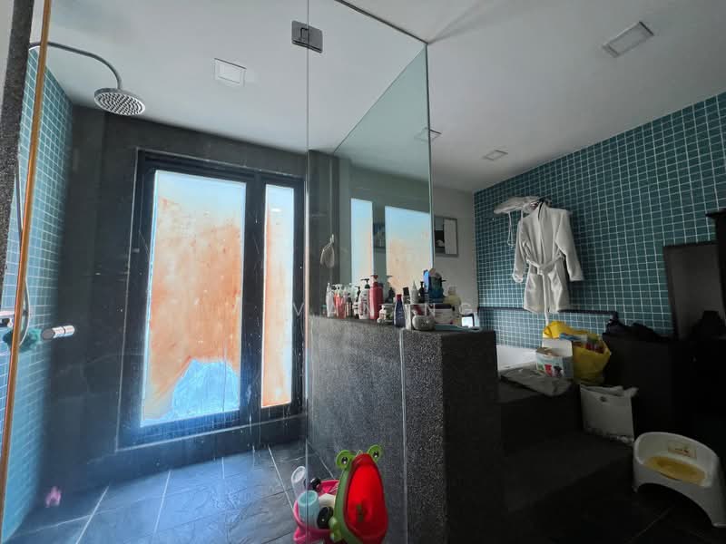 Semi-Detached House for Sale in Bukit Damansara (Damansara Heights) - Aivan Ng - Bathroom - PropertyGuru.com.my