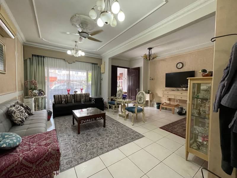 2.5-storey Terraced House for Sale in Desa Andaman (Setapak) - Shaziery Iskandar - Living Room - PropertyGuru.com.my