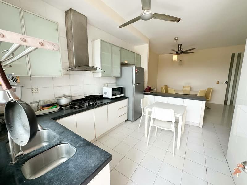 Condominium for Sale at USJ One Avenue Condo - Ivy Mak - Kitchen - PropertyGuru.com.my
