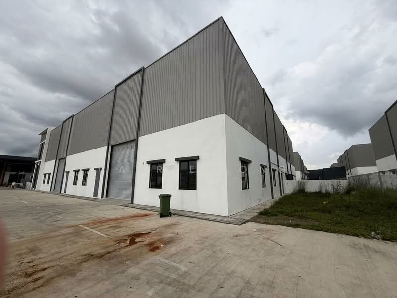 Gudang untuk Disewa di Eco Business Park 2 Senai (Senai) - Cahrie Bong - Exterior - PropertyGuru.com.my
