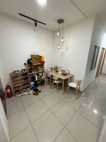 Kondominium untuk Disewa di The Greens (Residensi Hijauan) @ Subang West - Azura Hariri - Interior - PropertyGuru.com.my