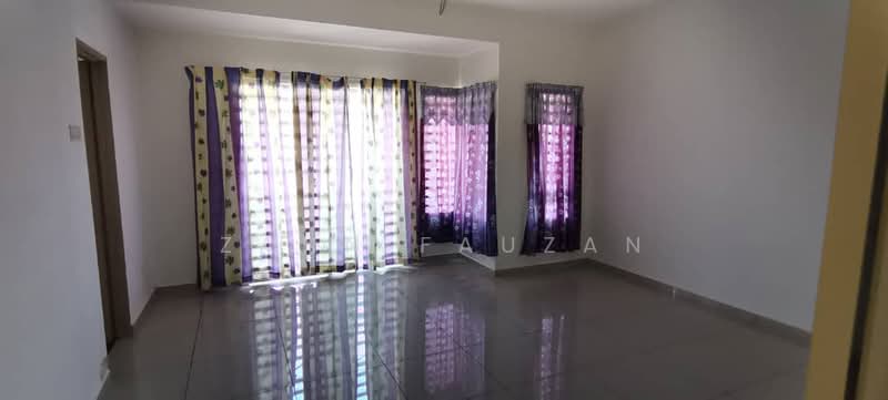 2-storey Terraced House for Sale in Bandar Bukit Beruntung (Bukit Beruntung) - Zann Fauzan - Living Room - PropertyGuru.com.my