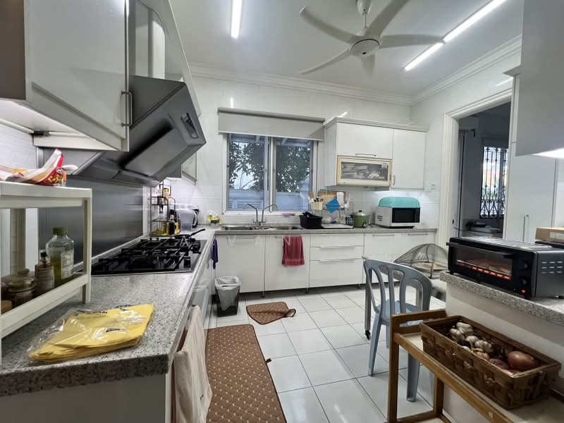 Bungalow House untuk Dijual di Damansara Heights (Kuala Lumpur) - Aivan Ng - Kitchen - PropertyGuru.com.my