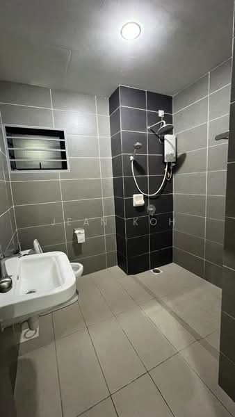 Condominium for Rent at The Henge - Jean Koh - Bathroom - PropertyGuru.com.my