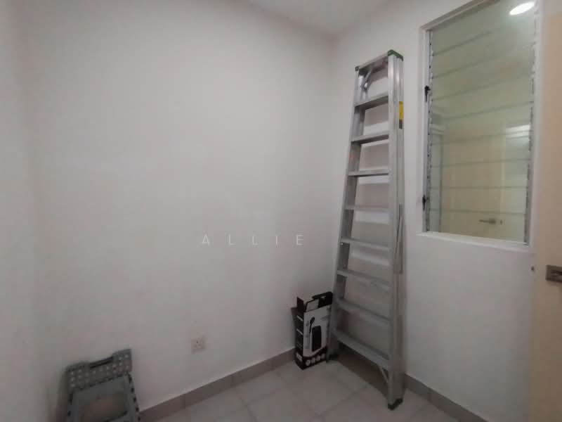 Condominium for Sale at Subang Parkhomes - Allie . - Storeroom - PropertyGuru.com.my