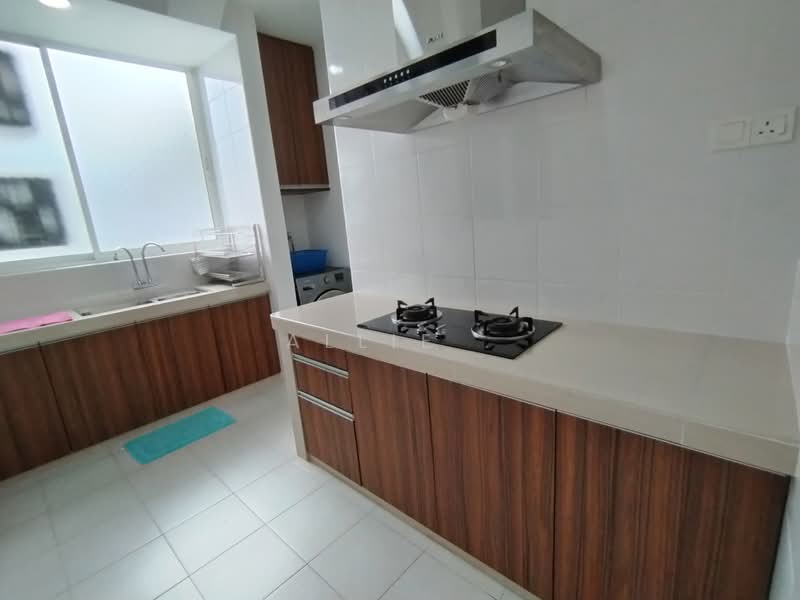 Condominium for Sale at Subang Parkhomes - Allie . - Kitchen - PropertyGuru.com.my