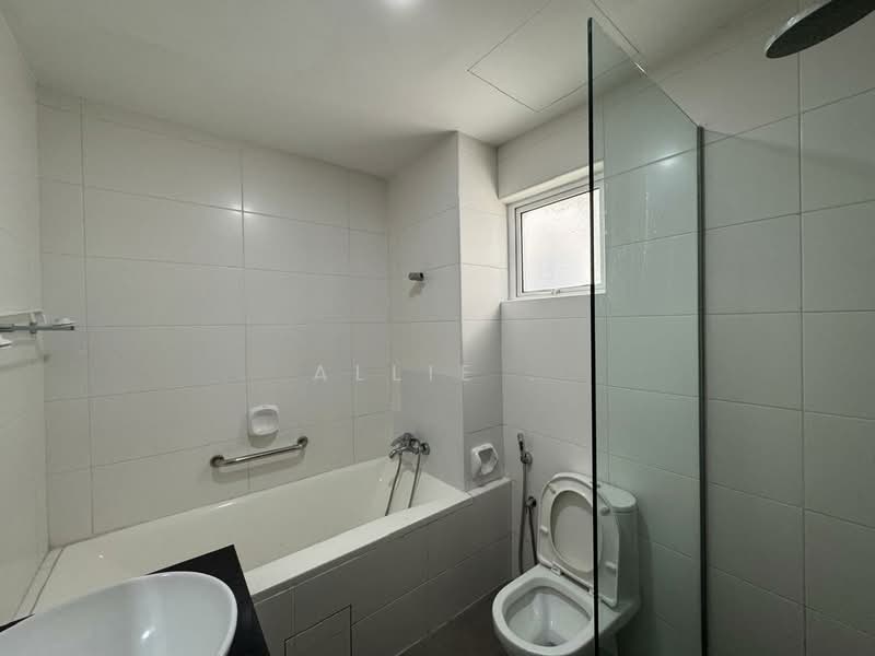 Condominium for Sale at Subang Parkhomes - Allie . - Bathroom - PropertyGuru.com.my