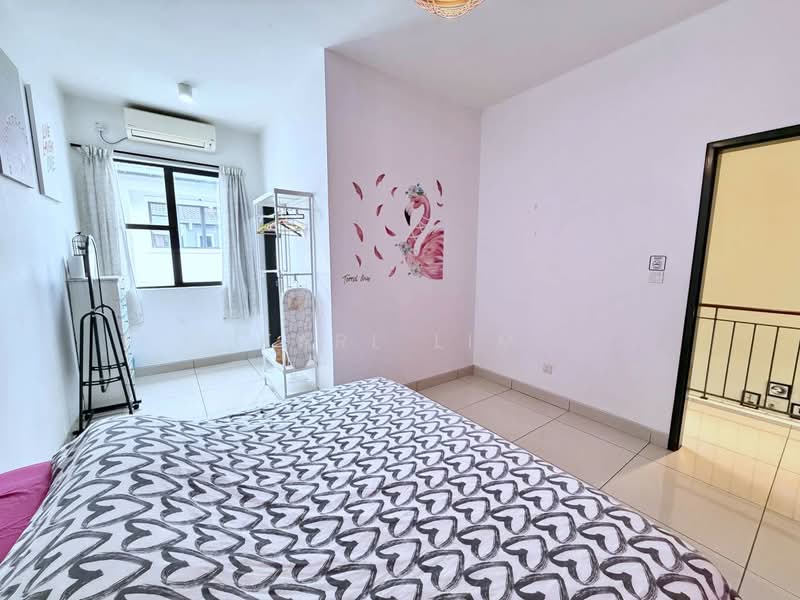 2-storey Terraced House for Sale in Taman Glenmarie (Johor Bahru) - Karl Lim - Bedroom - PropertyGuru.com.my