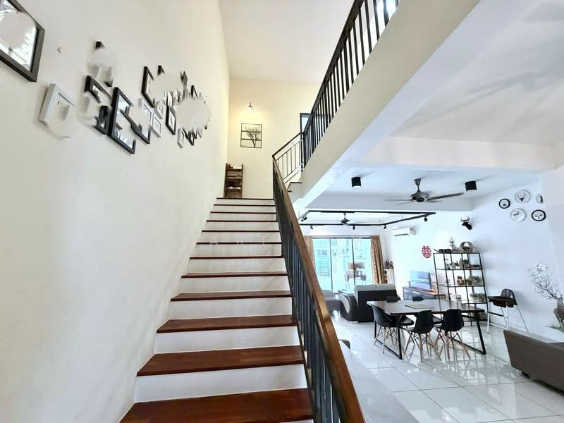 2-storey Terraced House for Sale in Taman Glenmarie (Johor Bahru) - Karl Lim - Living Room - PropertyGuru.com.my