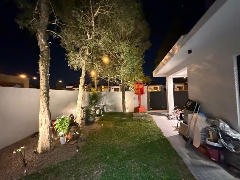 Rumah Berkembar untuk Dijual di Bandar Dato Onn (Tebrau) - CK Ng - Exterior - PropertyGuru.com.my