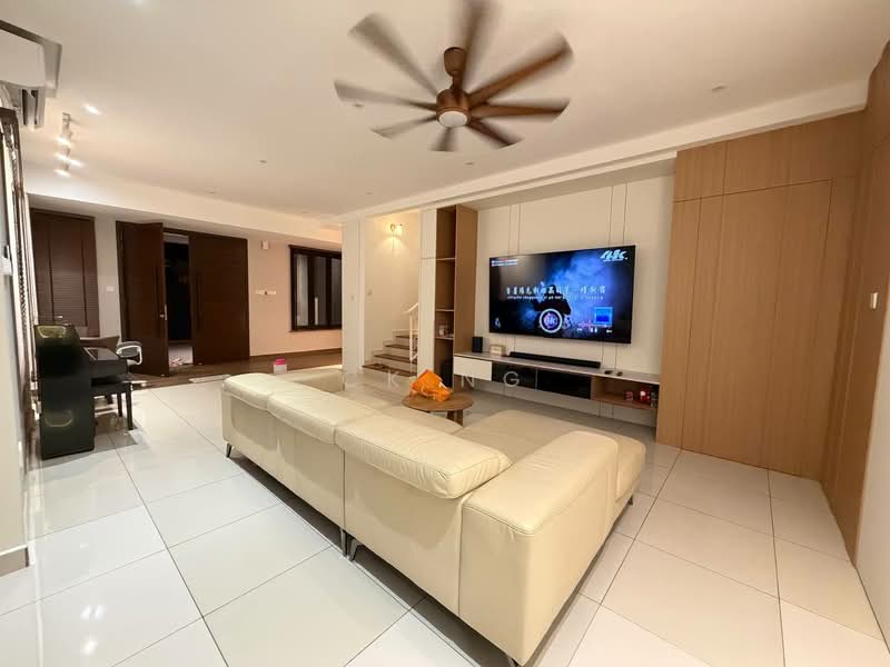 Rumah Berkembar untuk Dijual di Bandar Dato Onn (Tebrau) - CK Ng - Living Room - PropertyGuru.com.my