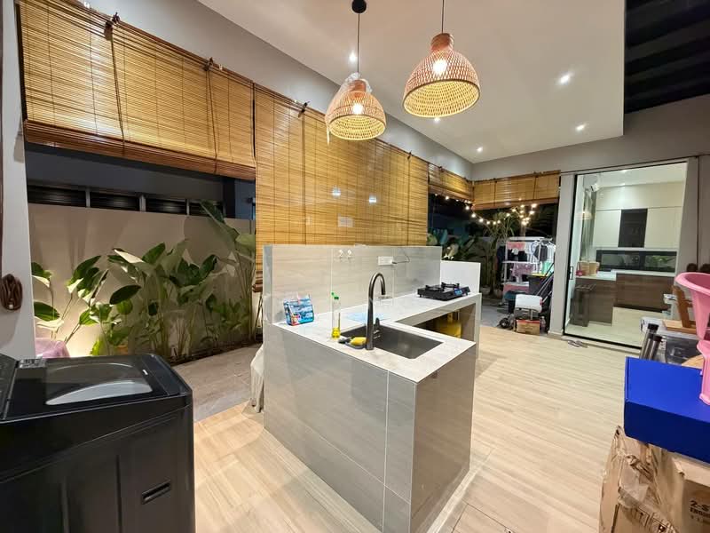 Rumah Berkembar untuk Dijual di Bandar Dato Onn (Tebrau) - CK Ng - Kitchen - PropertyGuru.com.my