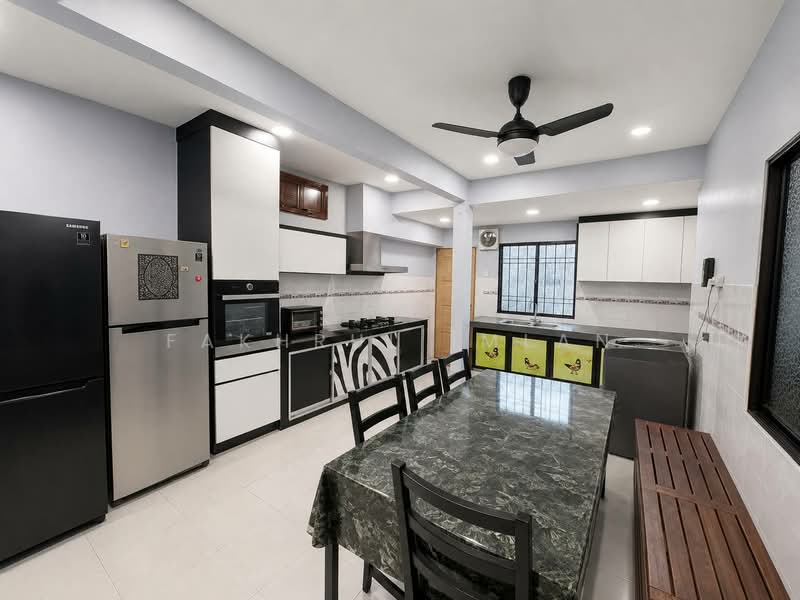 1-storey Terraced House for Sale in Taman Dato Penggawa Barat (Tampoi) - Fakhrul Imlan - Kitchen - PropertyGuru.com.my
