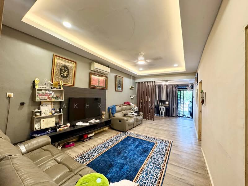 1-storey Terraced House for Sale in Taman Dato Penggawa Barat (Tampoi) - Fakhrul Imlan - Living Room - PropertyGuru.com.my