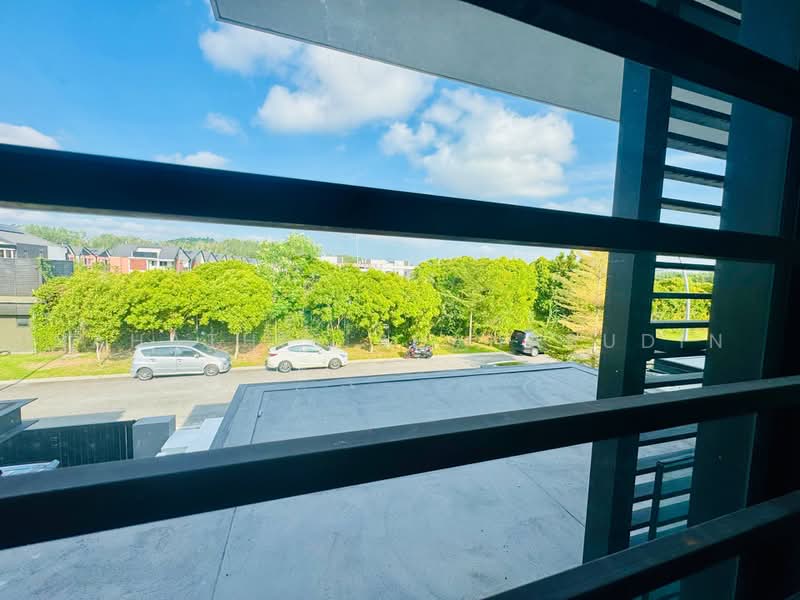 2-storey Terraced House for Sale in Shah Alam (Selangor) - Nahathir Shahabudin - Exterior - PropertyGuru.com.my