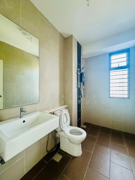 2-storey Terraced House for Sale in Shah Alam (Selangor) - Nahathir Shahabudin - Bathroom - PropertyGuru.com.my
