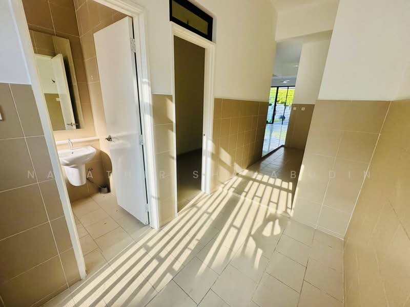 2-storey Terraced House for Sale in Shah Alam (Selangor) - Nahathir Shahabudin - Bathroom - PropertyGuru.com.my