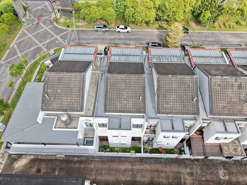 2-storey Terraced House for Sale in Shah Alam (Selangor) - Nahathir Shahabudin - Exterior - PropertyGuru.com.my