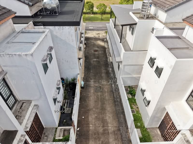 2-storey Terraced House for Sale in Shah Alam (Selangor) - Nahathir Shahabudin - Exterior - PropertyGuru.com.my