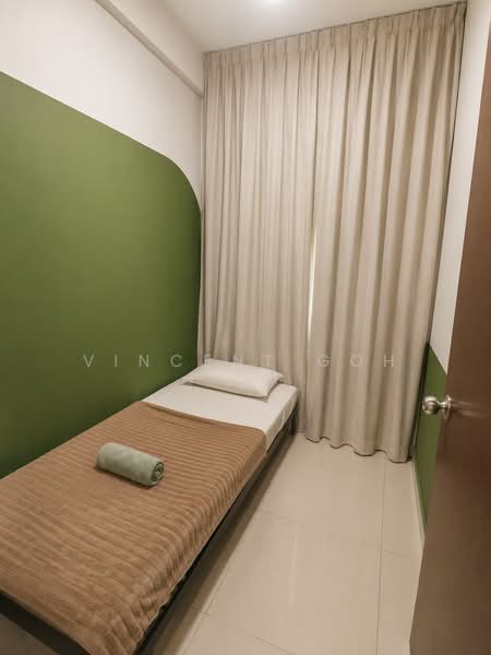 Kediaman Servis untuk Dijual di Maple Residences @ Bandar Bestari Klang - Vincent Goh - Bedroom - PropertyGuru.com.my