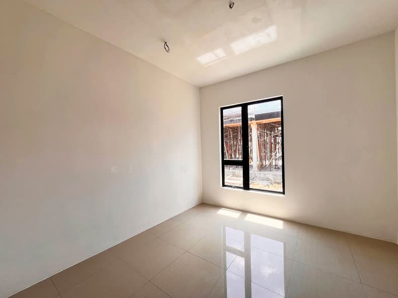 Rumah Berkembar untuk Dijual di Teluk Intan (Perak) - Kevin Chai - Bedroom - PropertyGuru.com.my