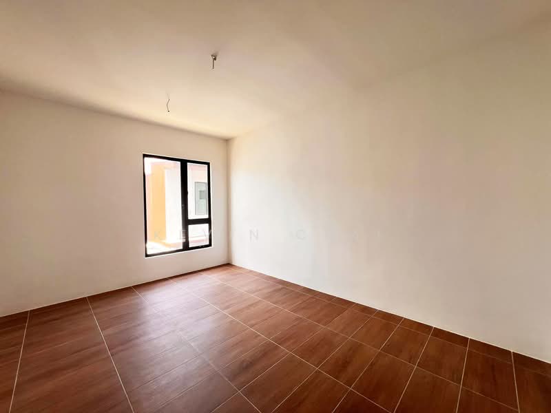Rumah Berkembar untuk Dijual di Teluk Intan (Perak) - Kevin Chai - Bedroom - PropertyGuru.com.my