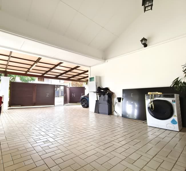 Bungalow House for Sale in Damansara Heights (Kuala Lumpur) - Zayne Zayne - Car Park - PropertyGuru.com.my