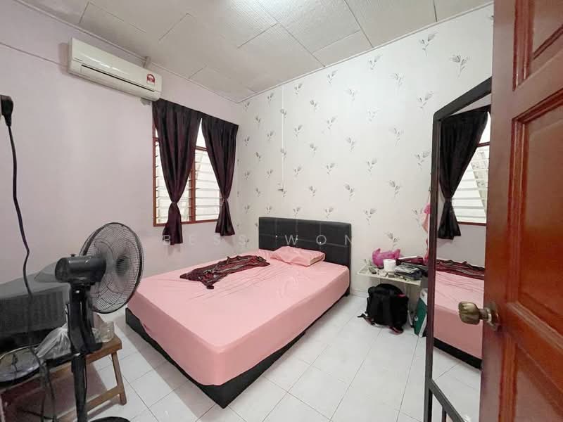 Rumah Teres 1-Tingkat untuk Dijual di Taman Ungku Tun Aminah (Skudai) - Bess Wong - PropertyGuru.com.my
