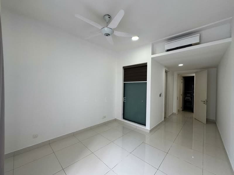 Service Residence for Sale at Pandora @ Tropicana Metropark - Allie . - Master bedroom - PropertyGuru.com.my