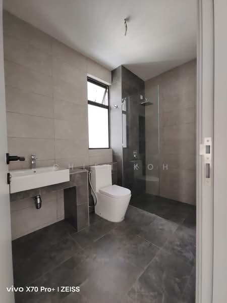 Cluster House for Sale in Shah Alam (Selangor) - Chien Koh - Bathroom - PropertyGuru.com.my