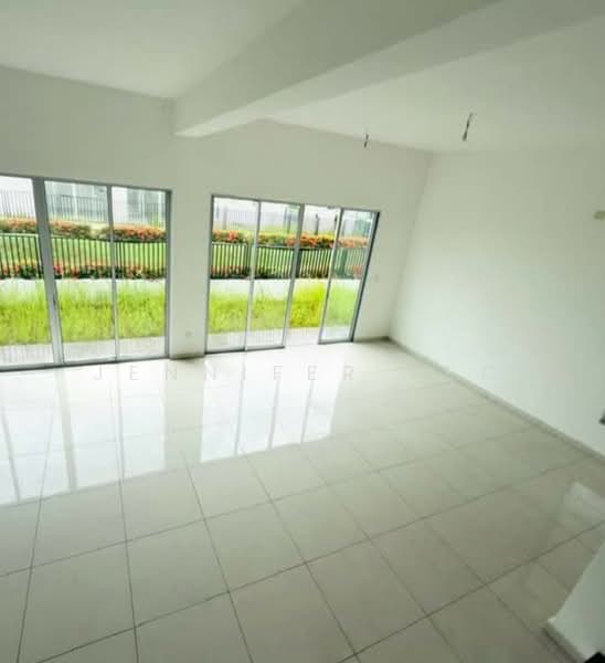 Rumah Teres 2-Tingkat untuk Dijual di Bandar Gamuda Gardens (Rawang) - Jennifer Teo - Living Room - PropertyGuru.com.my