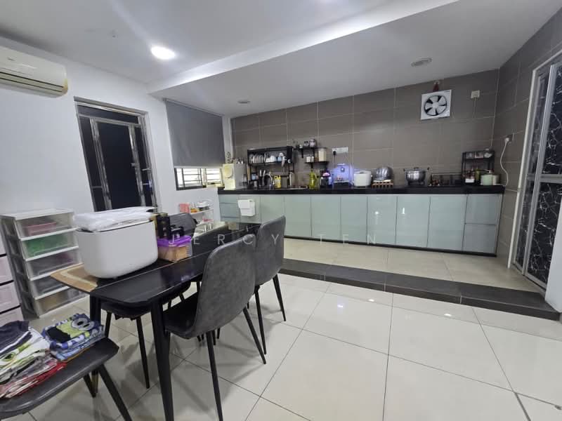 Rumah Teres 2-Tingkat untuk Dijual di Kulai (Johor) - Jercy Ten - Kitchen - PropertyGuru.com.my