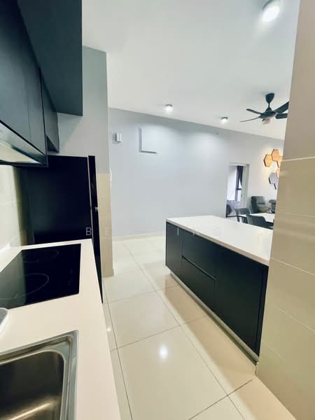 Kediaman Servis untuk Disewa di Setia City Residences - Ben Ling - Kitchen - PropertyGuru.com.my