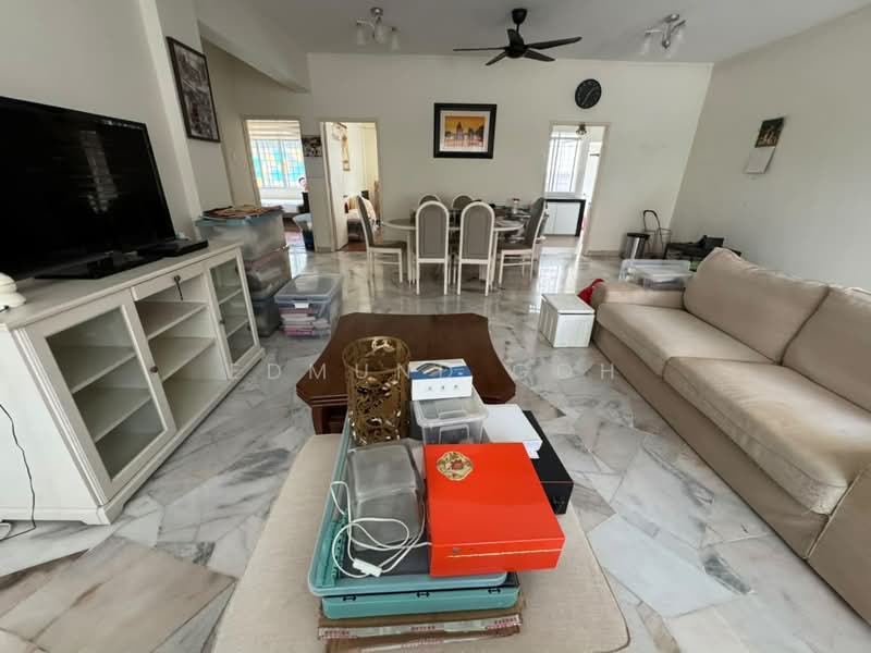 Apartment for Sale at Apartmen Kampung Tunku - Edmund Goh - Living Room - PropertyGuru.com.my
