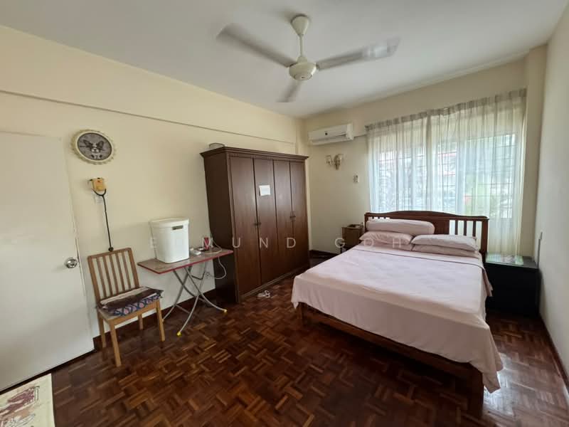 Apartment for Sale at Apartmen Kampung Tunku - Edmund Goh - Bedroom - PropertyGuru.com.my