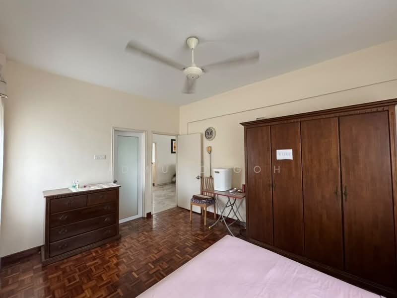 Apartment for Sale at Apartmen Kampung Tunku - Edmund Goh - Bedroom - PropertyGuru.com.my