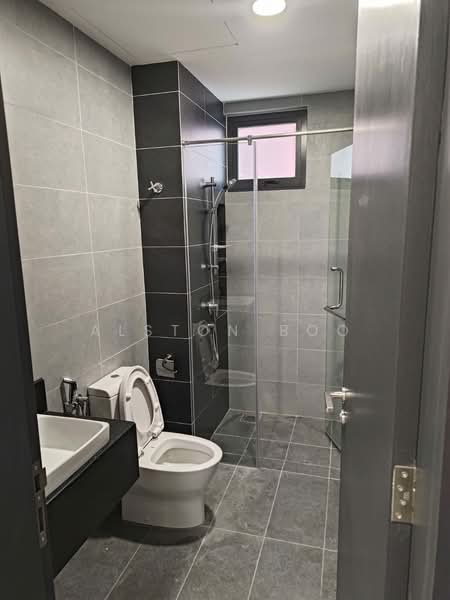 Kediaman Servis untuk Dijual di Sunway Velocity TWO - Alston Boo - Bathroom - PropertyGuru.com.my